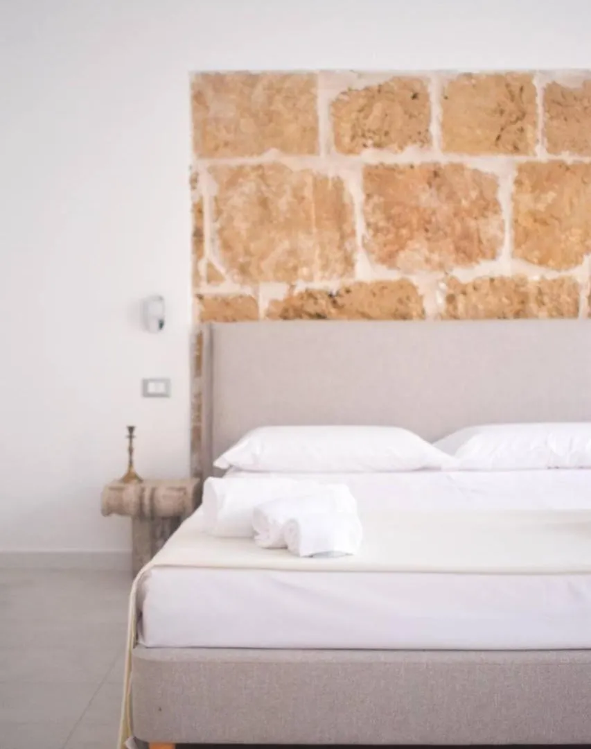 أفولا Yllen Rooms 0*,  إيطاليا