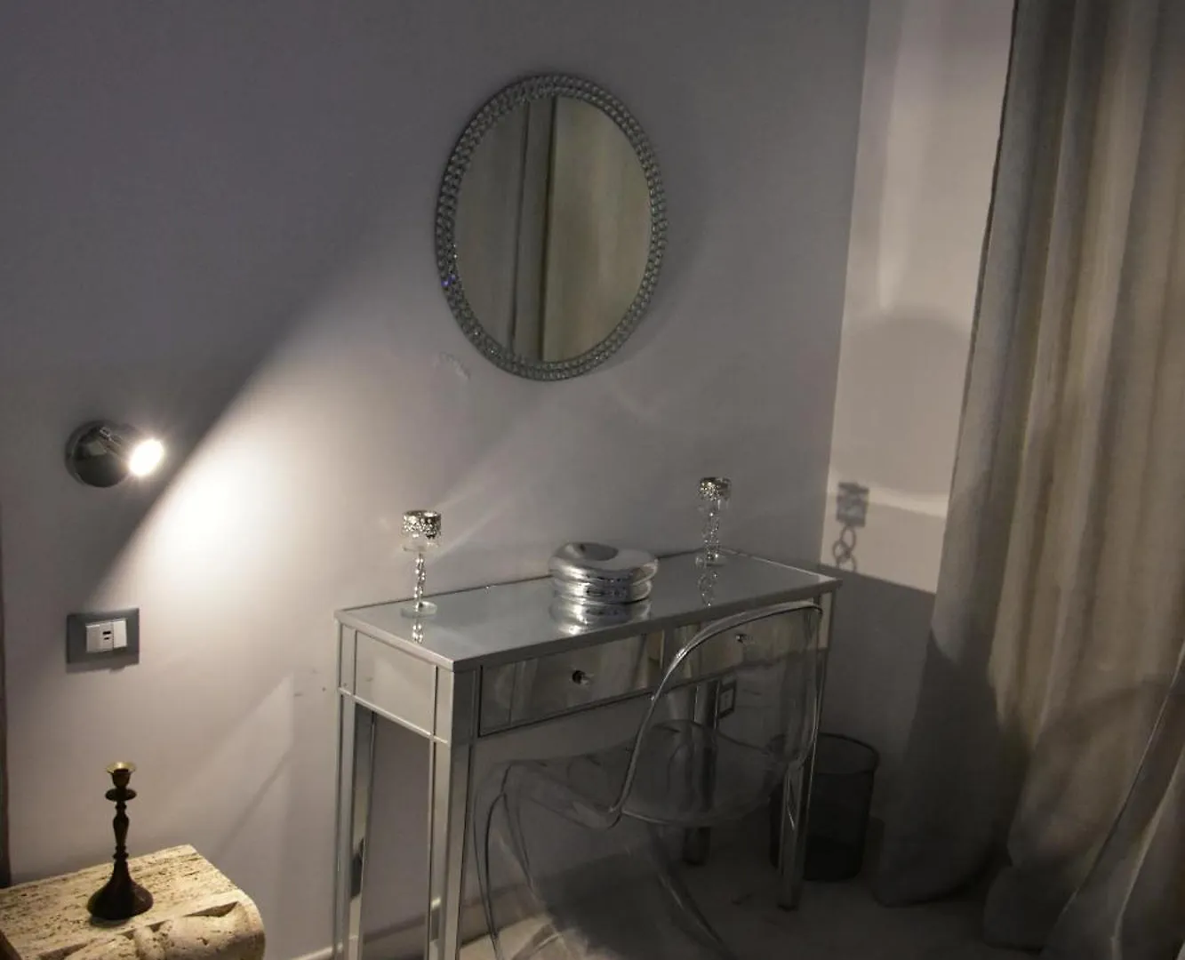 أفولا Yllen Rooms
