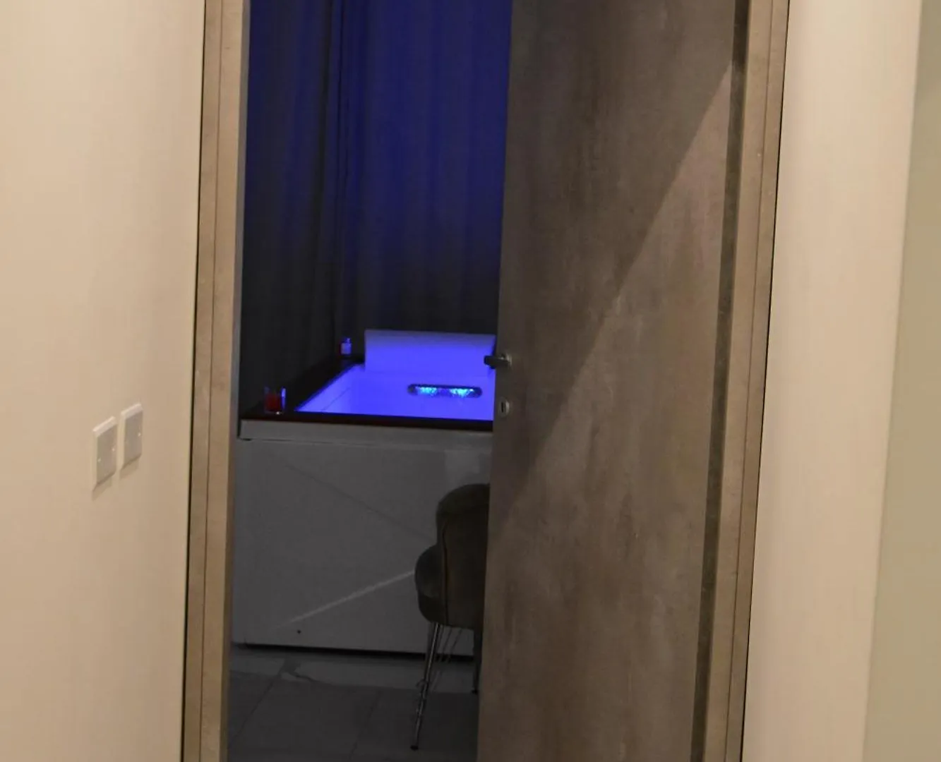 أفولا Yllen Rooms فندق مبيت وإفطار