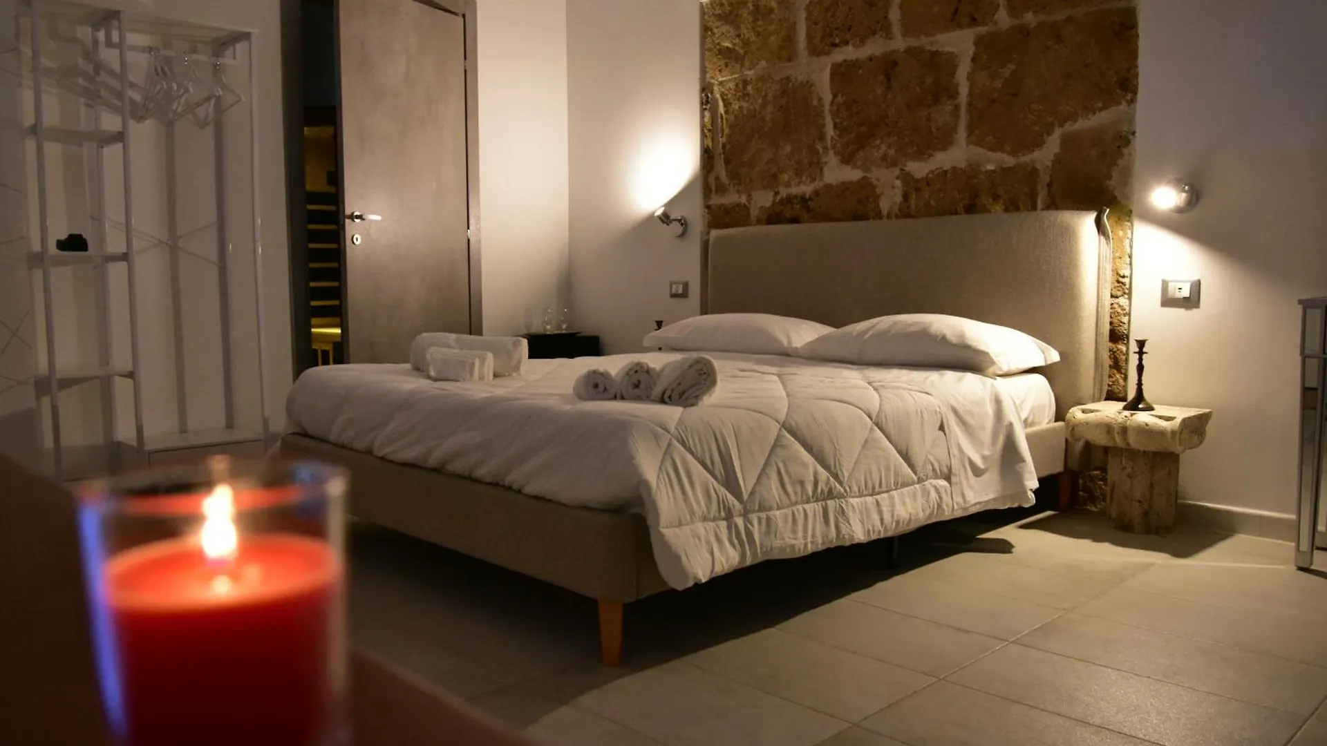 فندق مبيت وإفطار أفولا Yllen Rooms
