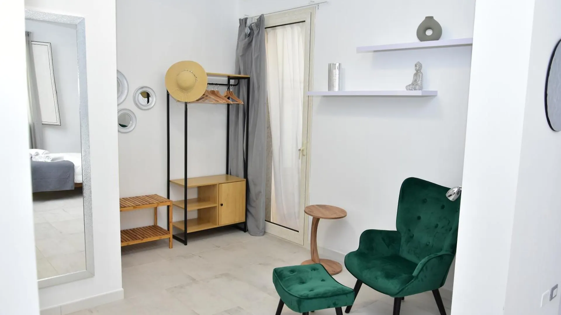 فندق مبيت وإفطار أفولا Yllen Rooms