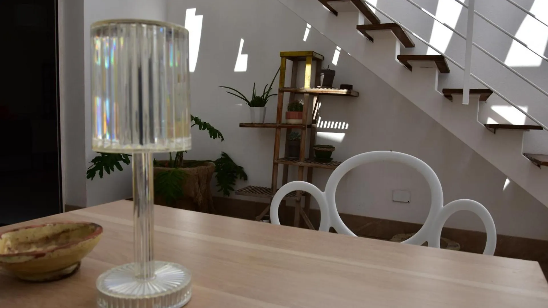 فندق مبيت وإفطار أفولا Yllen Rooms إيطاليا