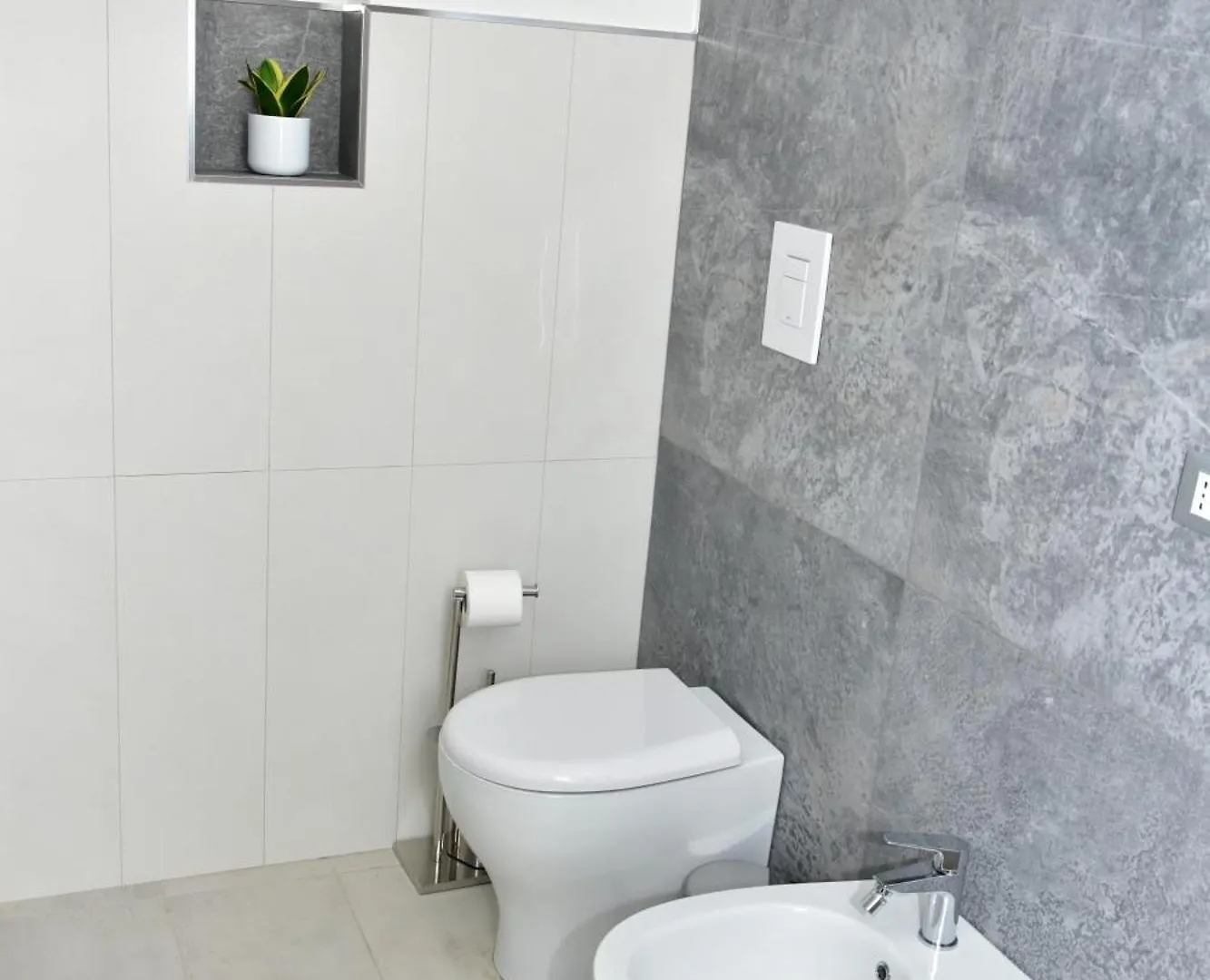 فندق مبيت وإفطار أفولا Yllen Rooms